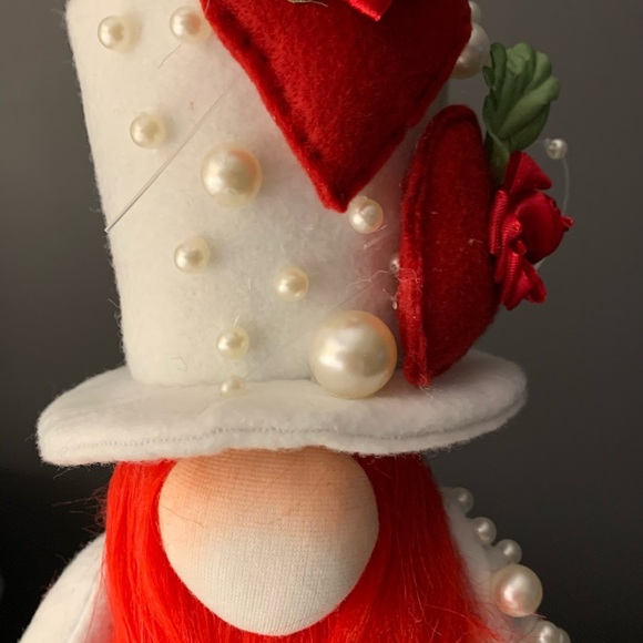 Sir Valentines Scandinavian Gnome - Picture 3 of 12